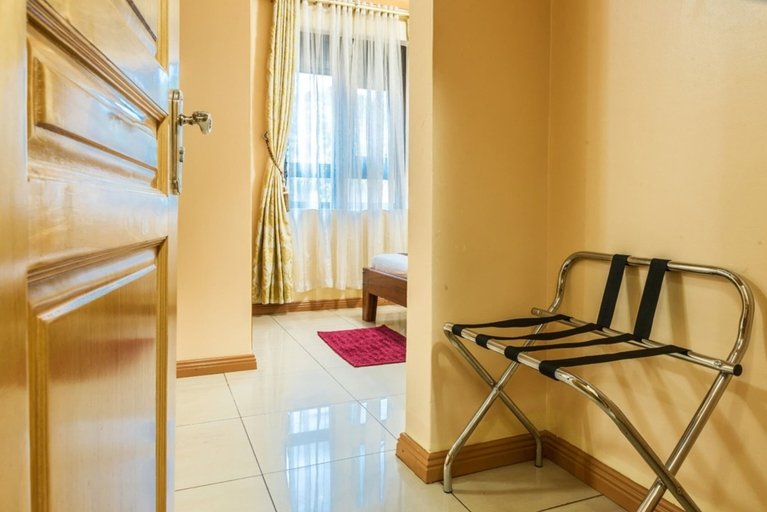 Others 2, High Quality Apartment - Blue Pearl, Kampala