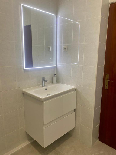 Bathroom 1, Topic Apartments, Vodice