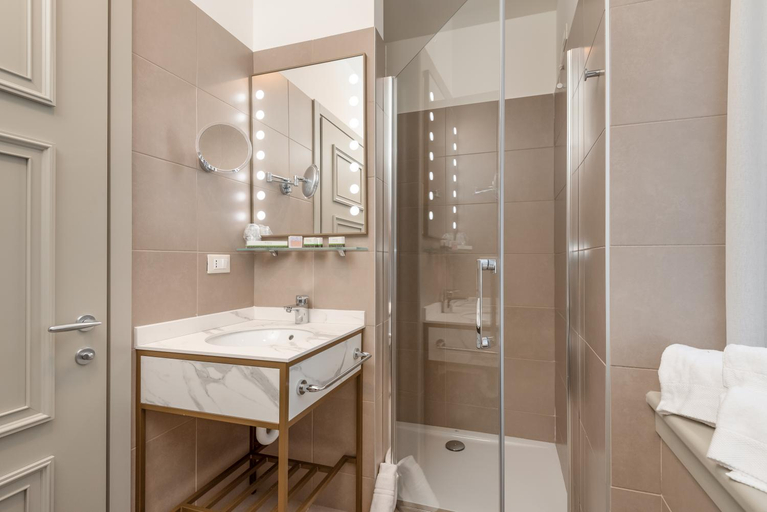 Bathroom 4, Villa Carona Hotel & Spa, Bergamo
