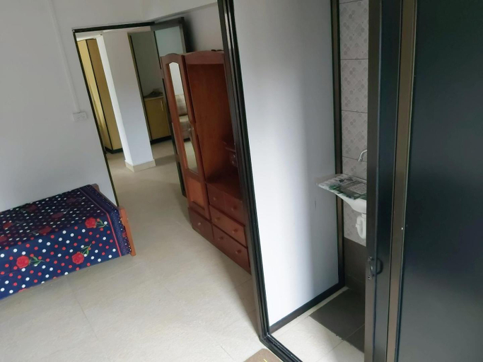 Bedroom 2, Barrett Accommodation Budget Rooms, Rewa