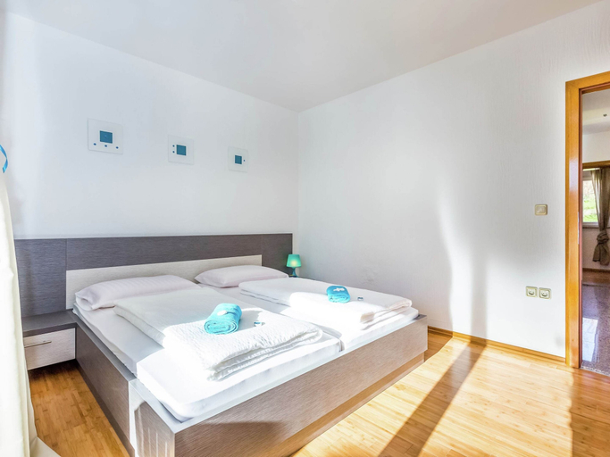 Bedroom 2, Lakeside Home, Dramalj, Crikvenica