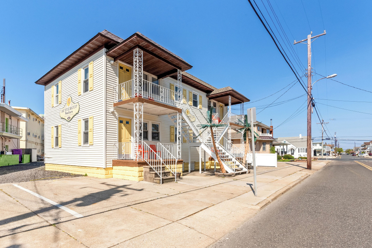 Exterior & Views 2, Buttercup Suites, Cape May