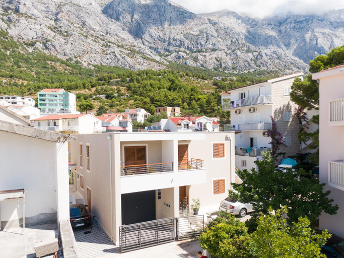 Others 5, Apartmani Benzon, Baška Voda