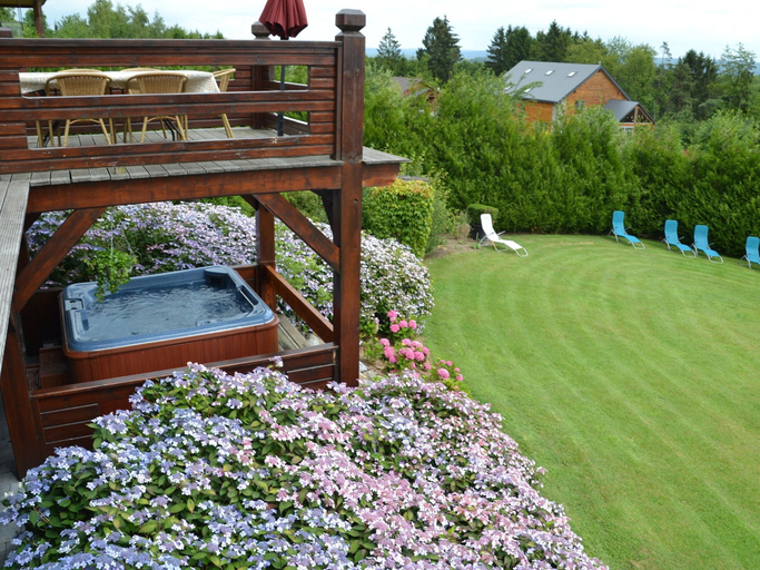 Others 5, Affluent Chalet in Septon with Whirlpool, Sauna, Hot Tub, Luxembourg