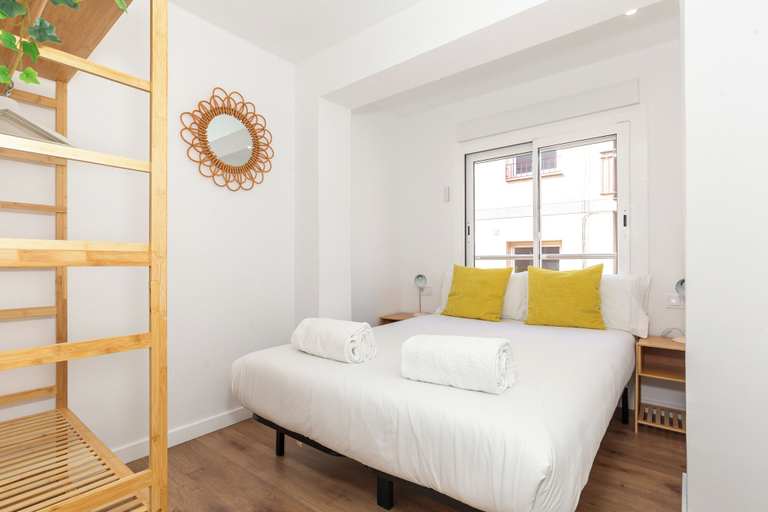 Bedroom 2, Picasso Suites Cornellá, Barcelona