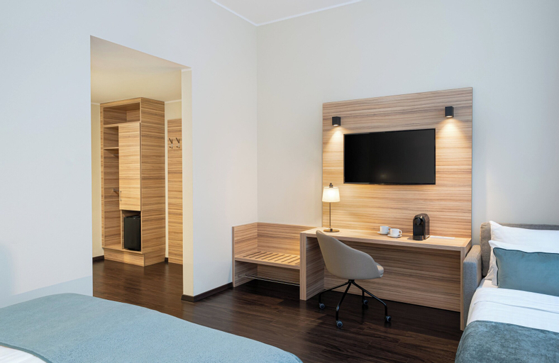 Bedroom 12