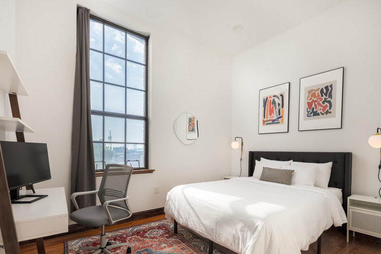 Room 3, Sosuite 2BR Apt w Balcony, W/d, Gym, On-site Bar, Philadelphia