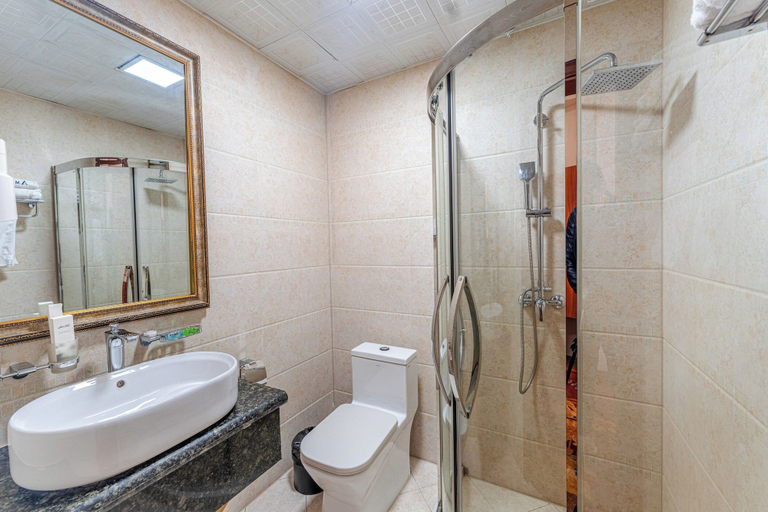 Bathroom, Amar Hotel Ulaanbaatar live, Ulan Bator