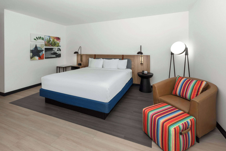 Bedroom 4, La Quinta Inn & Suites by Wyndham El Paso East Loop-375, El Paso