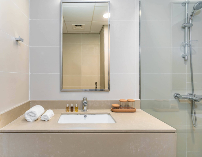 Bathroom 5, Silkhaus Burj Khalifa View Cozy Difc Studio, Dubai