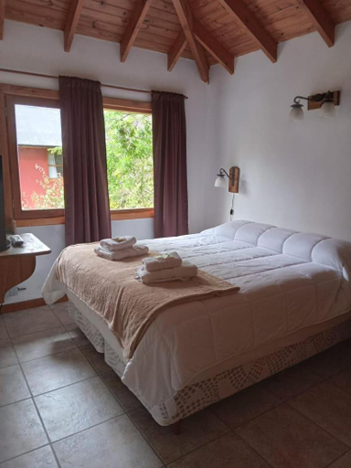 4, Refugio del Arroyo, Lacar