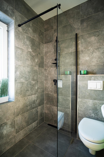 Bathroom 4, Diament Ruda Slaska, Chorzów