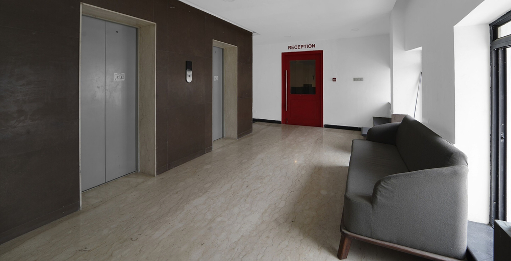 Others 4, Townhouse OMR, Chennai