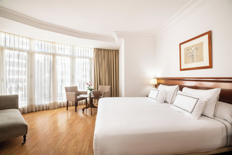 Bedroom 4, Melia Plaza Valencia, Valencia