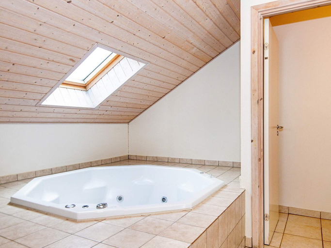 Bathroom 3, 4 Star Holiday Home in Ebeltoft, Syddjurs