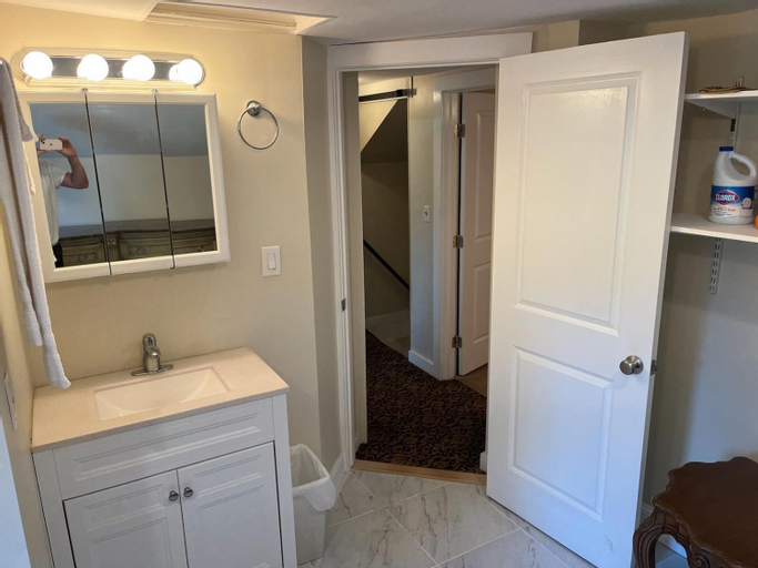 Bathroom 4