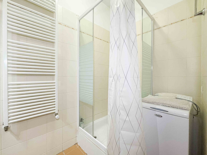 Bathroom 3, Opera Residence, Budapesti
