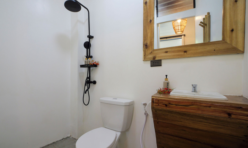 Bathroom 3, Sip Sunset Hostel and Lounge, El Nido