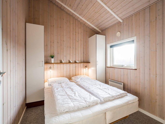Bedroom 2, 5 Star Holiday Home in Tarm, Ringkøbing-Skjern