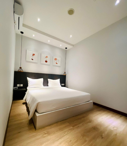 oxy suites 1-03 at Shop House Meisterstadt Pollux Habibie, Batam