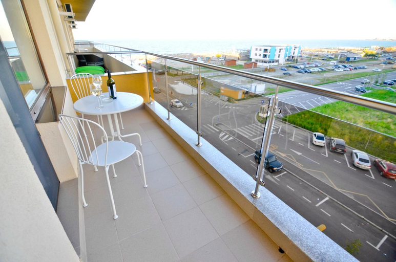 Food & Drinks 5, Summerland Happy Blue Apartments, Constanta