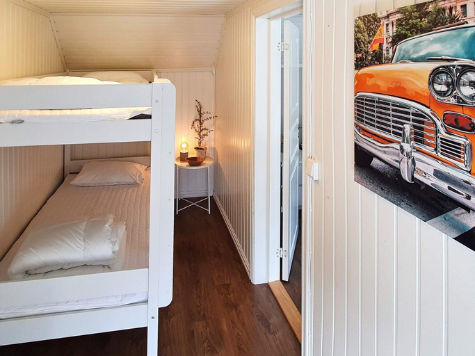 Room 5, 4 Star Holiday Home in Bud, Fræna