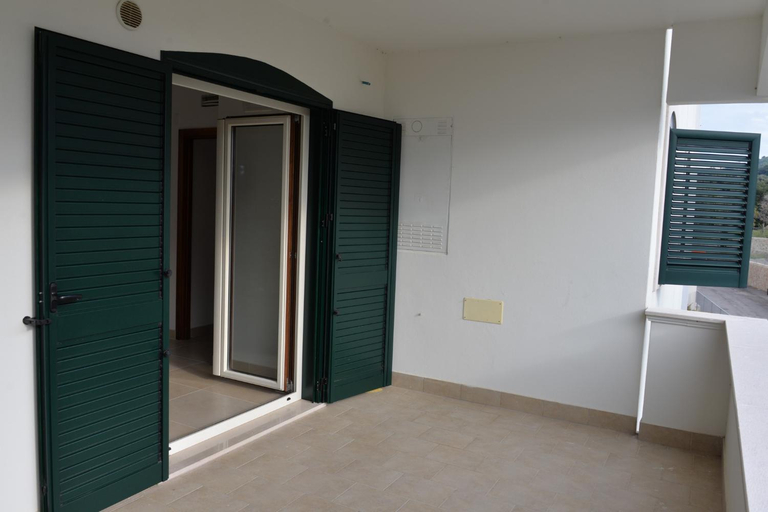 Others 2, Appartamento azzurro, Foggia