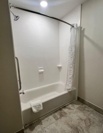 Bathroom 5, Quality Inn & Suites Colby, Thomas