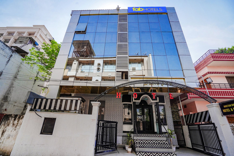 Exterior & Views 2, Fabhotel Chs, Varanasi