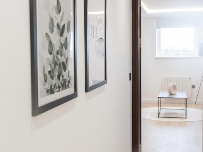 Interior detail 5, Discover Camden Passage One Bedroom by Belvilla, London
