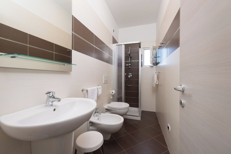 Bathroom 4, Hotel Casa Gagliardi, Verona