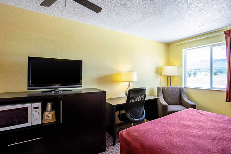 Bedroom 3, Rodeway Inn & Suites Monticello, San Juan