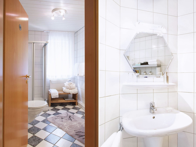 Bathroom 3, Furnished Apartment in Nieheim Germany near Forest, Höxter