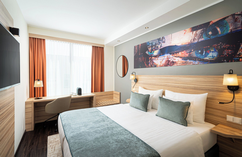 Bedroom 12