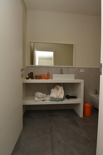 Others 5, Residence Diamante, Treviso