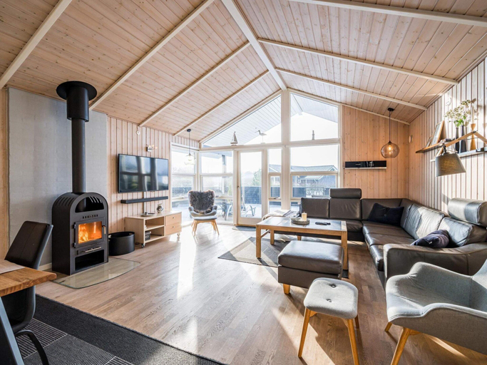Others 4, 5 Star Holiday Home in Tarm, Ringkøbing-Skjern