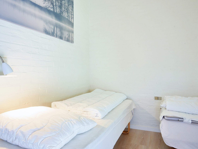 Room 4, 5 Person Holiday Home in Allinge, Bornholm