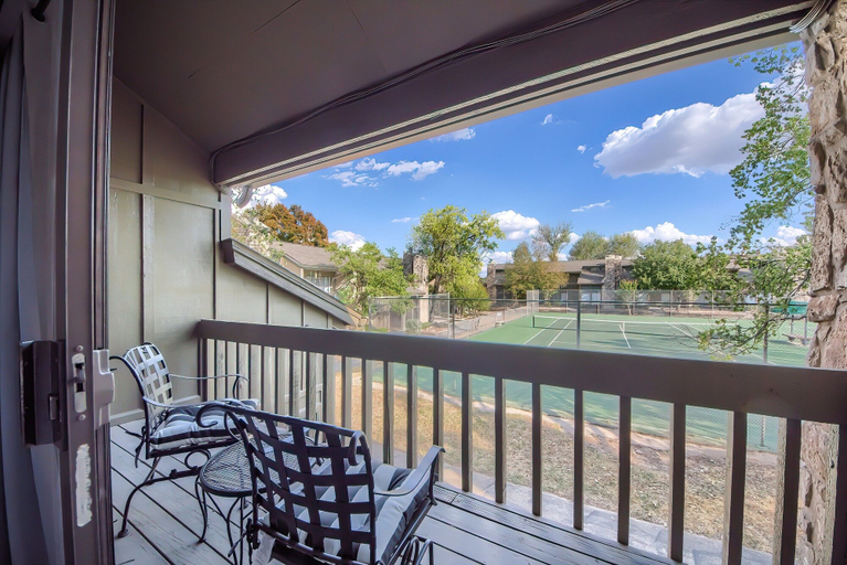 Property grounds 3, Big Tree View Tbm 112 2 Bedroom Condo by RedAwning, Comal