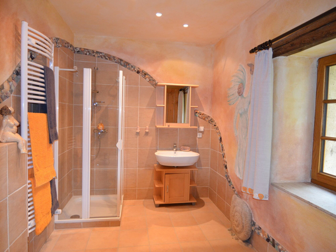 Bathroom 4, WunderVilla in Hessen in Waldnahe, Waldeck-Frankenberg