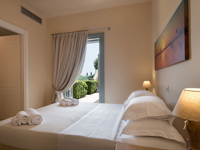 Bedroom 2, Luxurious Villa in Peloponnese With Pool, Peloponnese