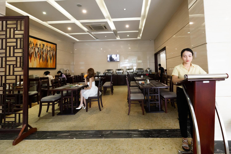 Food & Drinks 5, Golden Hotel, Đông Hà