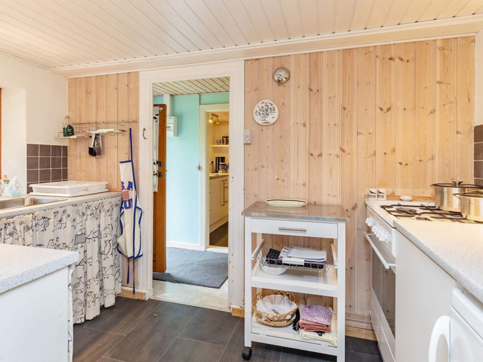 Bathroom 4, 6 Person Holiday Home in Laeso, Læsø