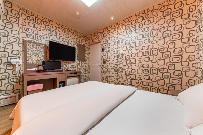 Bedroom 2, Su Motel, Buyeo