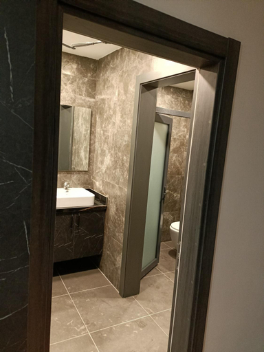 Bathroom 5, The Marine Hotel, Arsin