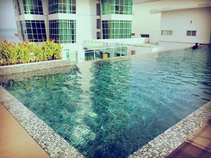 Sport & Beauty 5, Maritime Suites Holiday Rental, Penang Island