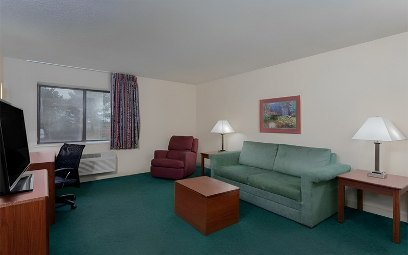 Others 5, Norwood Inn Columbus, Franklin