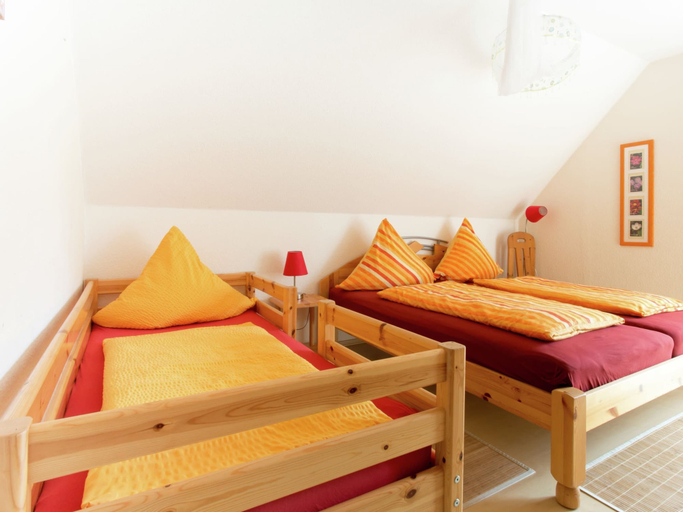 Bedroom 2, Comfortable Holiday Home Manderscheid With Garden, Bernkastel-Wittlich