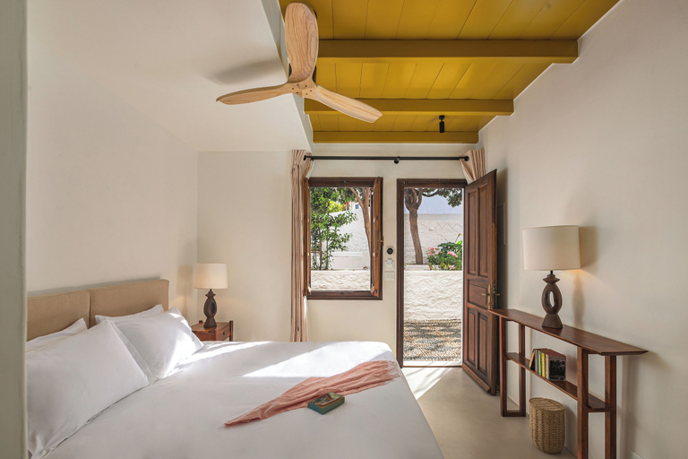 Bedroom 5, Teresa Spetses, Attica