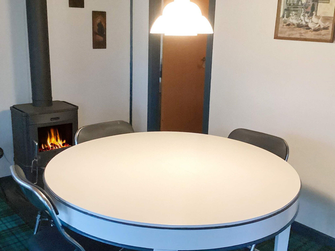 Dining 5, 4 Person Holiday Home in Rodby, Lolland