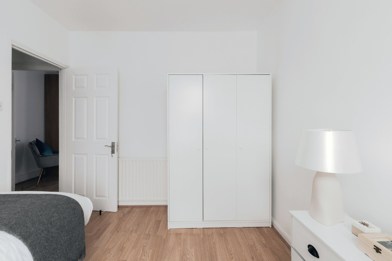 Bedroom 4, 4 Bed House - Sleeps 6 - Garden, Pets, Wifi, London